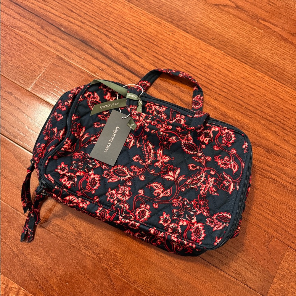 NWT Vera Bradley Ultimate Travel Cosmetic Bag - Red and Green